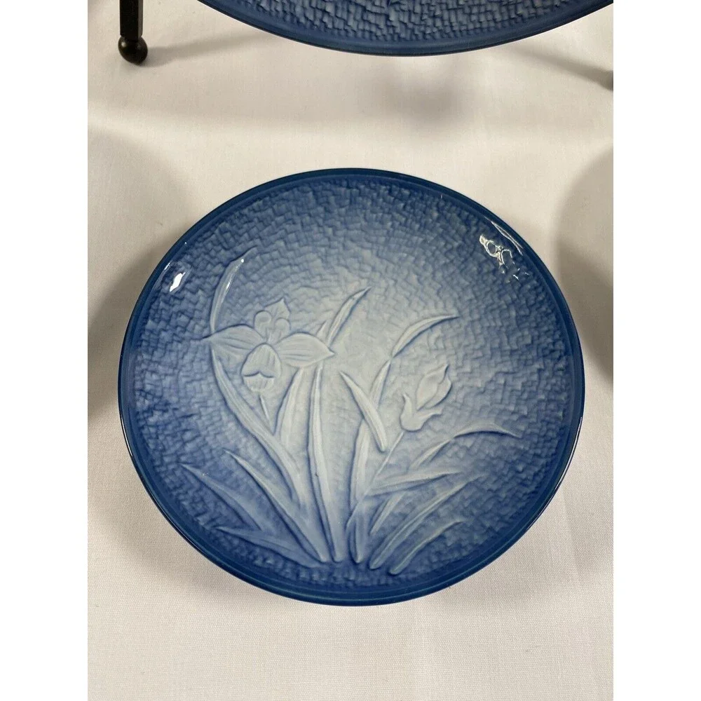 Lot of 6 Arita Mansen-style Blue White flower Textured Plate Porcelain Japan